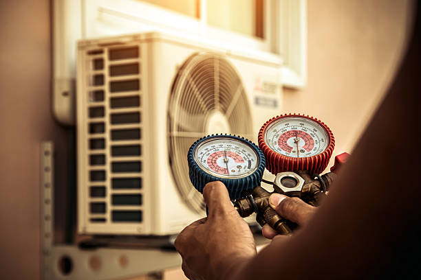 Professional Hvac technician working in Somerset, WI